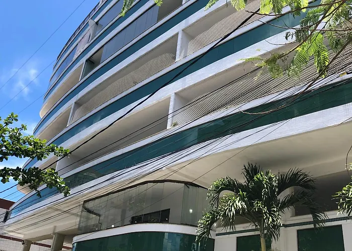 Apartamento espaçoso, a 300m da Praia do Forte Cabo Frio