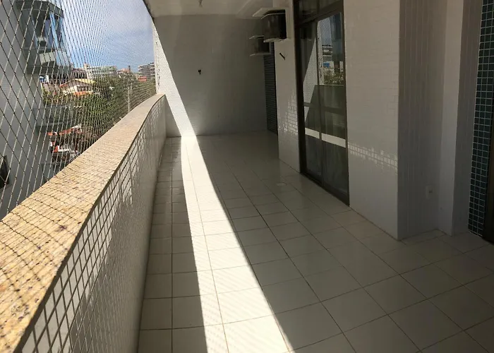 Apartamento espaçoso, a 300m da Praia do Forte Cabo Frio